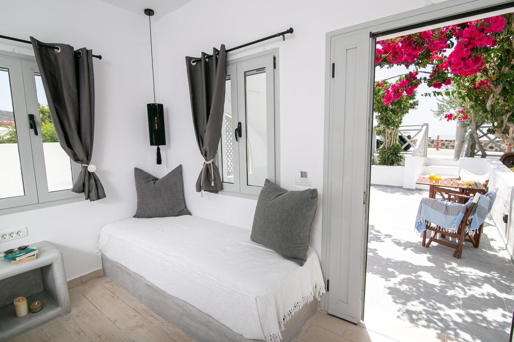Sensia Luxury Apartment With Hot Tub Oia Exterior foto